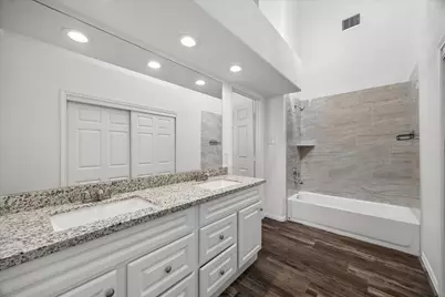 12419 Truesdell Drive, Houston, TX 77071 - Photo 14