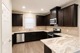 13210 Karan Park Ln, Houston, TX 77044 - Photo 2