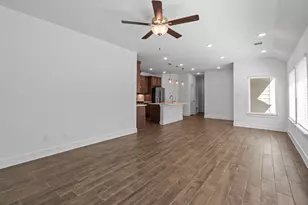 5250 Big Dipper Dr, Rosharon, TX 77583 - Photo 2