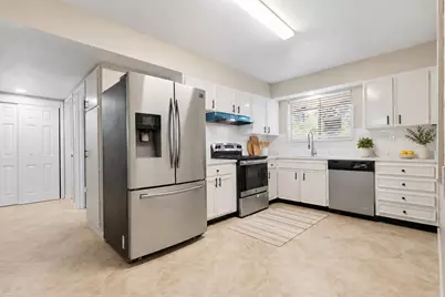 16584 Buccaneer Lane, Houston, TX 77062 - Photo 10