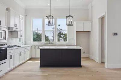 5927 Cottage Grove Lake Drive, Houston, TX 77007 - Photo 6