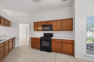 19635 Vernier Woods Ln, Spring, TX 77379 - Photo 4