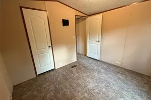 3708 Commerce St Creek, Damon, TX 77430 - Photo 8