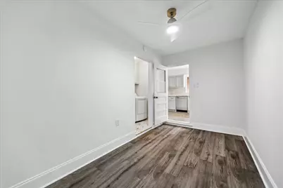 2203 Bron Holly Drive, Houston, TX 77018 - Photo 8