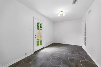 2203 Bron Holly Drive, Houston, TX 77018 - Photo 6