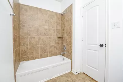 18 Cheswood Manor Drive, The Woodlands, TX 77382 - Photo 8