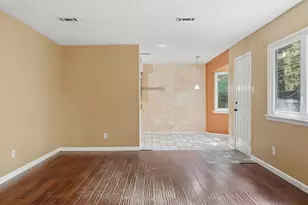 5 W Bigelow Oak Ct, The Woodlands, TX 77381 - Photo 8