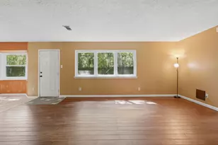 5 W Bigelow Oak Ct, The Woodlands, TX 77381 - Photo 6