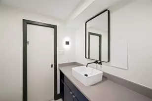 14919 Woodthorpe Ln, Houston, TX 77079 - Photo 12