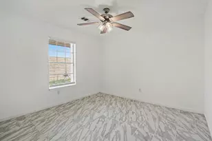11219 Sagehill Dr, Houston, TX 77089 - Photo 10