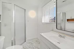 11219 Sagehill Dr, Houston, TX 77089 - Photo 8