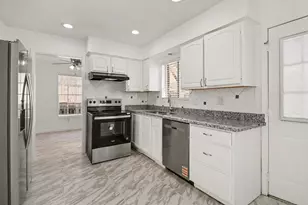 11219 Sagehill Dr, Houston, TX 77089 - Photo 6