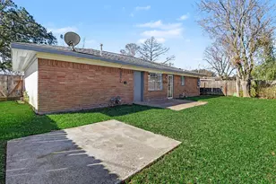 11219 Sagehill Dr, Houston, TX 77089 - Photo 16