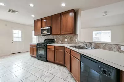 8334 Loetsch Ridge Way, Spring, TX 77379 - Photo 6