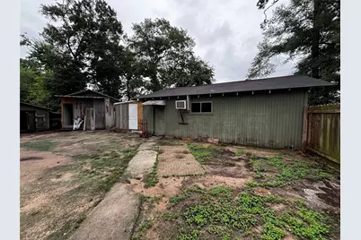214 Mills Drive, Livingston, TX 77351 - Photo 26