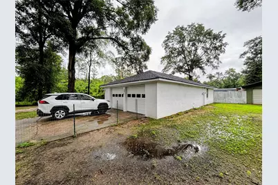 214 Mills Drive, Livingston, TX 77351 - Photo 4