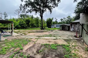 214 Mills Dr, Livingston, TX 77351 - Photo 40