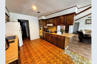 214 Mills Drive, Livingston, TX 77351 - Photo 12