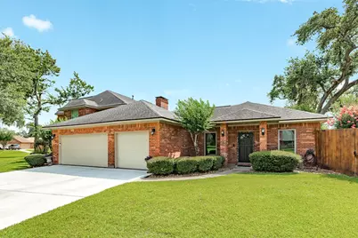 52 Chesswood Court, Lake Jackson, TX 77566 - Photo 38