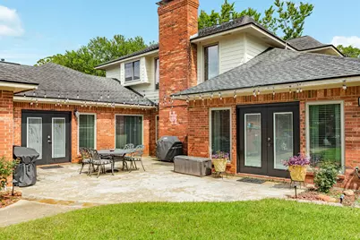 52 Chesswood Court, Lake Jackson, TX 77566 - Photo 4