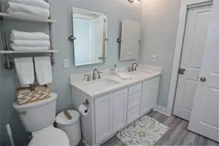 985b Gulf Rd, Crystal Beach, TX 77650 - Photo 24