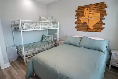 985 B Gulf Road, Crystal Beach, TX 77650 - Photo 20