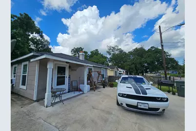 2032 Delaware Street, Beaumont, TX 77703 - Photo 2