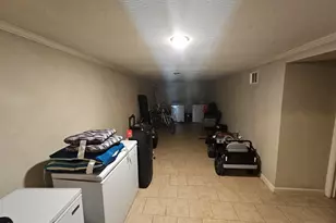 2032 Delaware St, Beaumont, TX 77703 - Photo 8