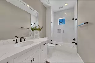 1102 Wynnwood Ln, Houston, TX 77008 - Photo 34