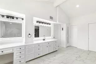 5914 Lawn Ln, Houston, TX 77088 - Photo 24