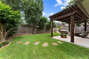 23 S Manorcliff Pl, The Woodlands, TX 77382 - Photo 42
