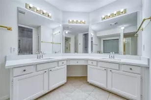 14507 Circlewood Way, Houston, TX 77062 - Photo 32
