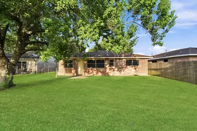 12806 Mill Valley Road, Houston, TX 77048 - Photo 18