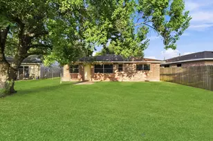 12806 Mill Valley Rd, Houston, TX 77048 - Photo 18