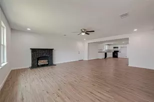 4702 Majestic St, Houston, TX 77026 - Photo 12