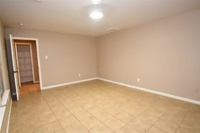 6618 Hawthorne Falls Lane, Houston, TX 77049 - Photo 30