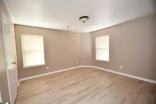 6618 Hawthorne Falls Ln, Houston, TX 77049 - Photo 34