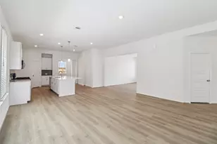 17315 Remington Mdws St, Waller, TX 77484 - Photo 6