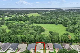 49 Wyndemere Dr, Montgomery, TX 77356 - Photo 2