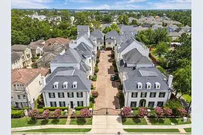 1318 Bobbitt Manor Lane, Houston, TX 77055 - Photo 2