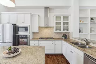 1318 Bobbitt Manor Ln, Houston, TX 77055 - Photo 16
