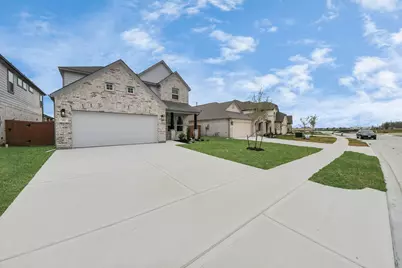 352 Ice Shore Trail, Dayton, TX 77535 - Photo 2