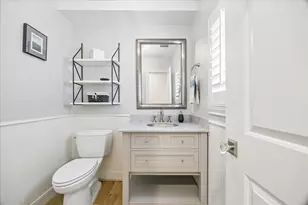 1741 Banks St, Houston, TX 77098 - Photo 10