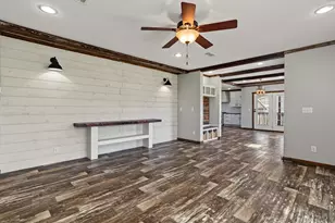 546 5th St, Dickinson, TX 77539 - Photo 10