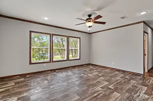 546 5th St, Dickinson, TX 77539 - Photo 8