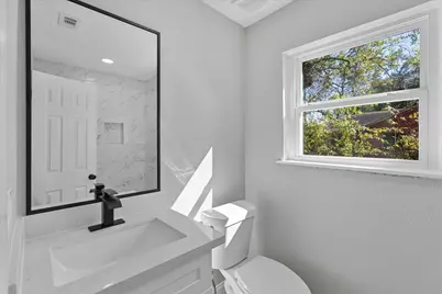 5531 Elm Tree Drive, Houston, TX 77048 - Photo 22