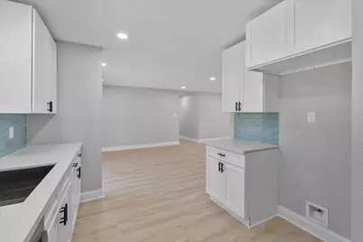 5531 Elm Tree Drive, Houston, TX 77048 - Photo 2