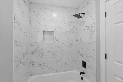 5531 Elm Tree Drive, Houston, TX 77048 - Photo 8