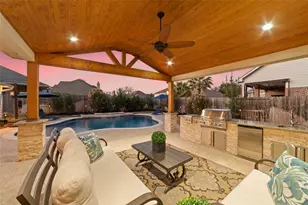 9410 Cheslyn Ct, Tomball, TX 77375 - Photo 2