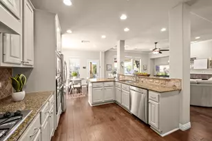 9410 Cheslyn Ct, Tomball, TX 77375 - Photo 16